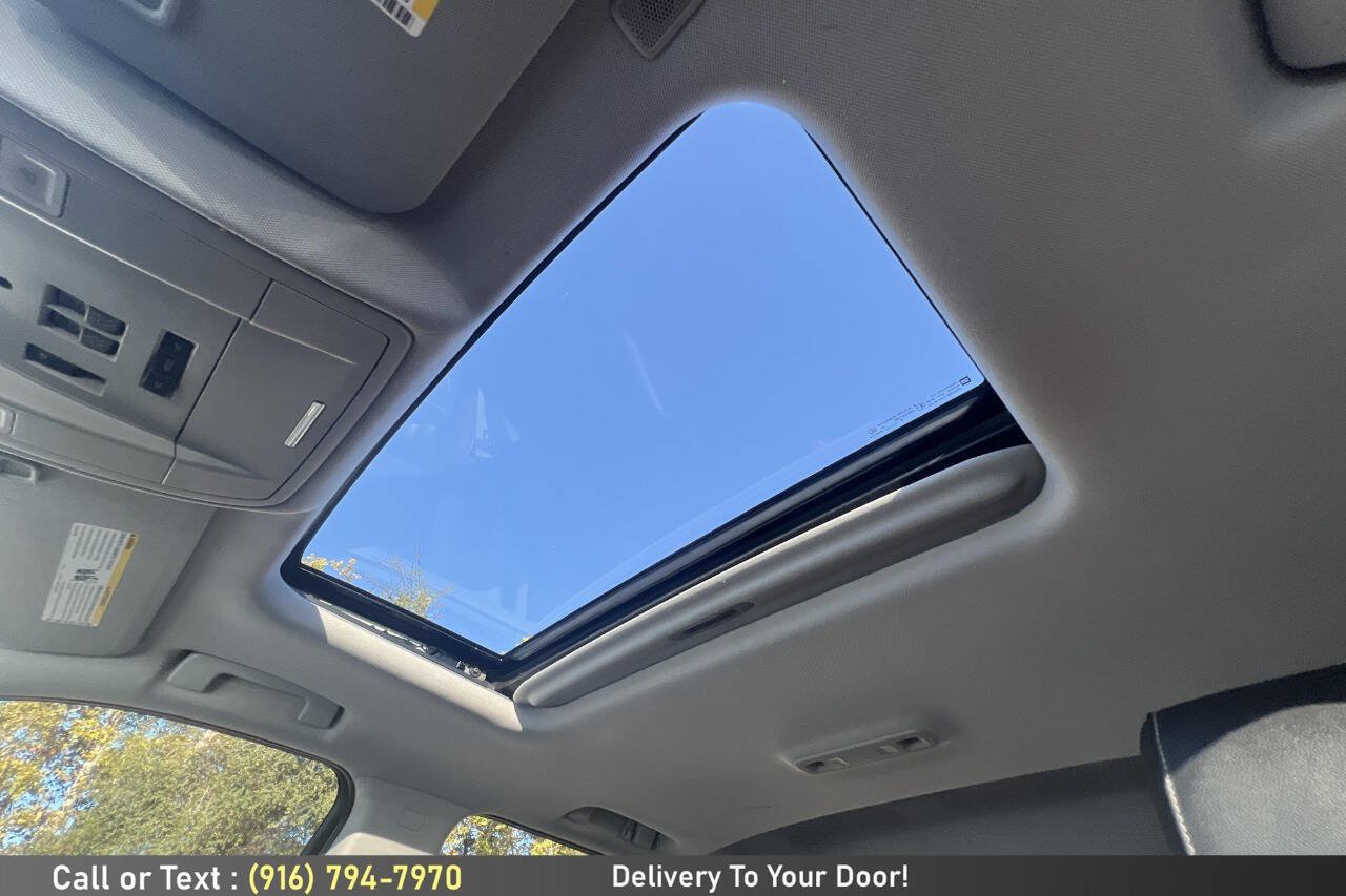 Used 2017 Chevrolet Silverado 1500 LTZ w/ LTZ Plus Package RWD image 17