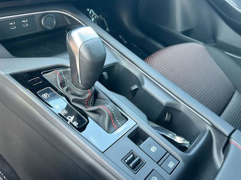 New 2026 Nissan Sentra SR w/ Floor Mat Package FWD image 27