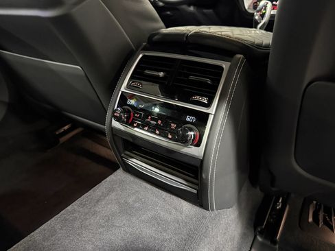 Used 2022 BMW M760i xDrive w/ Luxury Rear Seating Package AWD/4WD image 74