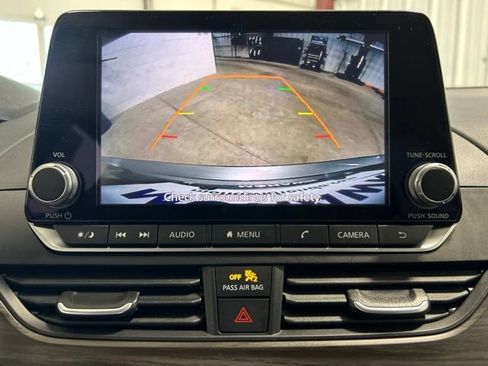 Used 2024 Nissan Altima 2.5 SV AWD/4WD image 31