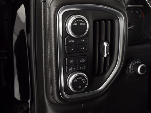 Used 2020 GMC Sierra 1500 Elevation image 28
