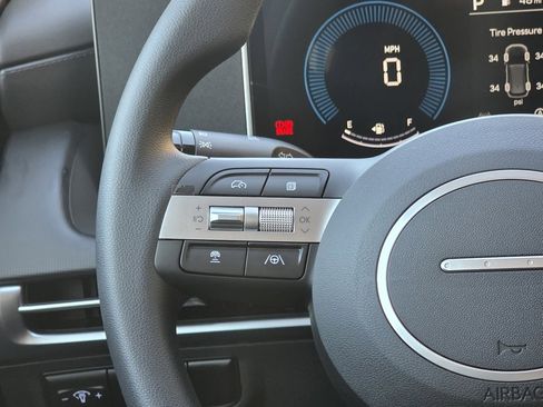 New 2026 Hyundai Tucson SEL image 19