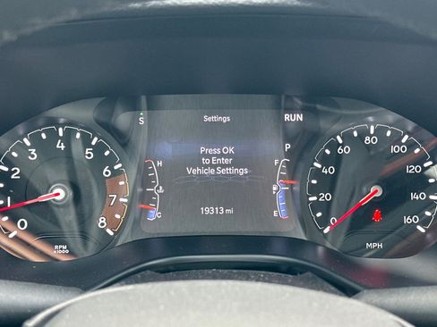 Used 2025 Jeep Compass Limited AWD/4WD image 25