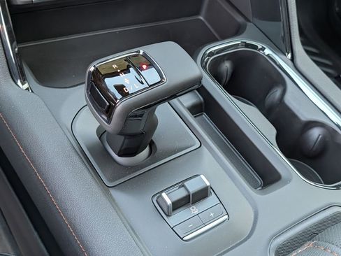 New 2026 GMC Sierra 1500 AT4 w/ Technology Package image 51