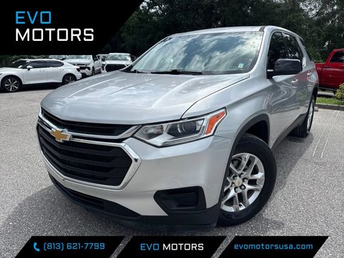 Used 2020 Chevrolet Traverse LS FWD image 1