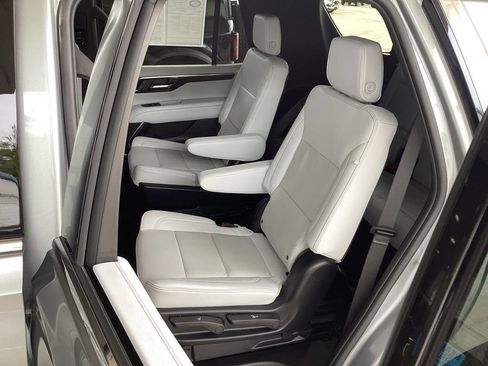 Used 2025 Chevrolet Tahoe Premier w/ Sun And Tow Package AWD/4WD image 53