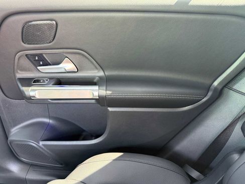 New 2026 Mercedes-Benz GLB 250 image 26