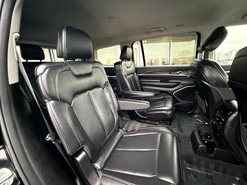 Used 2022 Jeep Grand Cherokee L Limited image 28