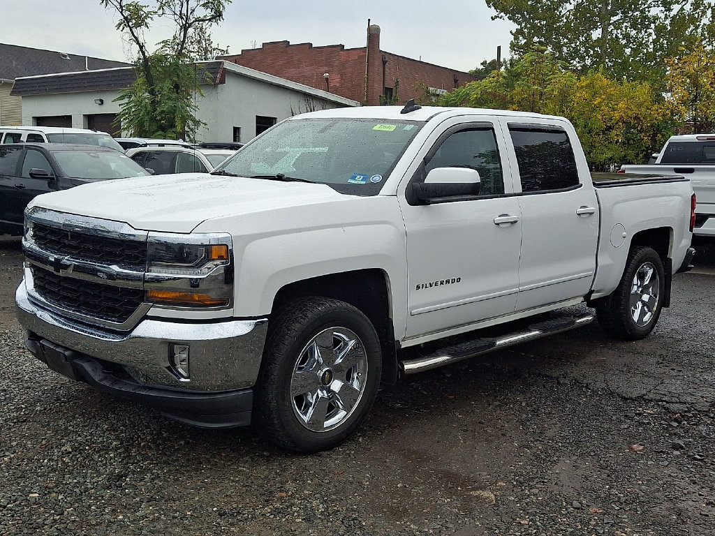 Used 2018 Chevrolet Silverado 1500 LT w/ All Star Edition AWD/4WD image 3