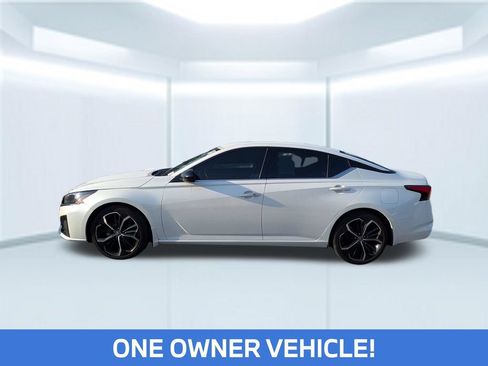 Certified 2024 Nissan Altima 2.5 SR FWD image 2