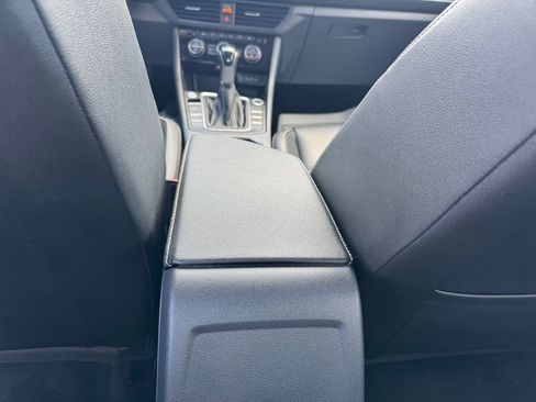 Used 2024 Volkswagen Jetta SE FWD image 20
