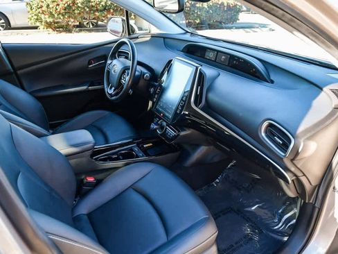 Used 2020 Toyota Prius Prime Limited image 15