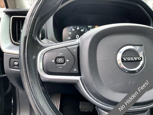 Used 2018 Volvo XC60 T6 Momentum w/ Convenience Package AWD/4WD image 14