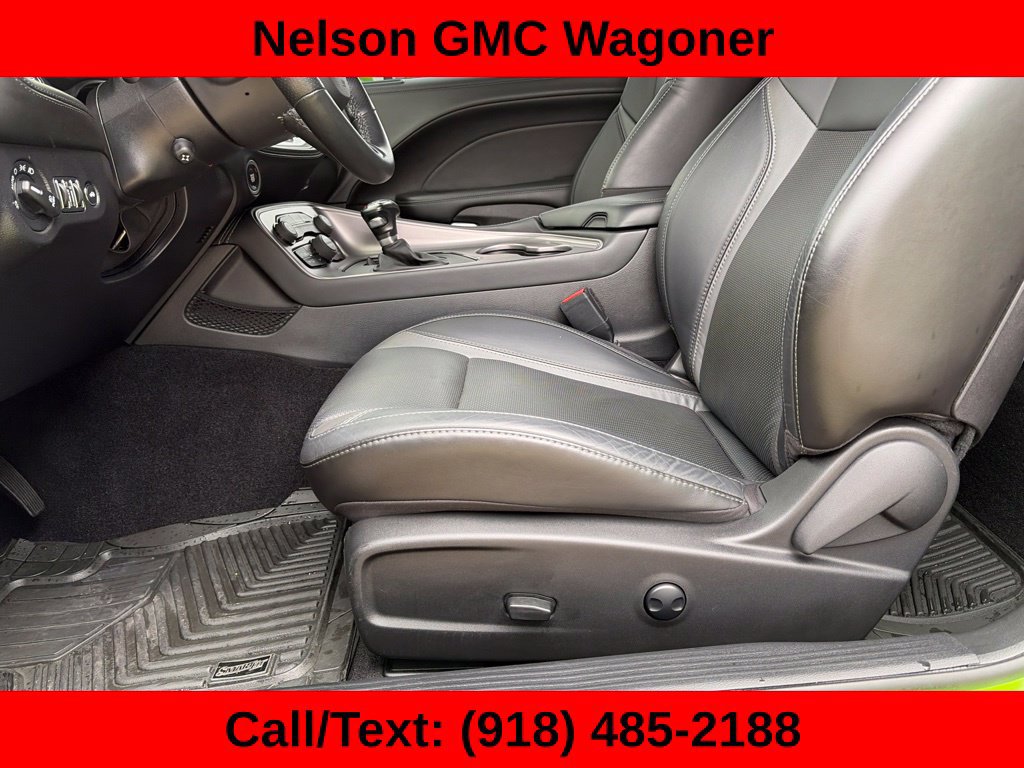 Used 2023 Dodge Challenger SXT w/ Plus Package RWD image 14