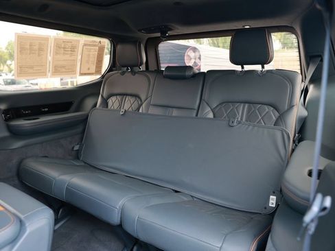 Used 2022 Jeep Grand Wagoneer Series III w/ Rear Seat Video Group 1 AWD/4WD image 41