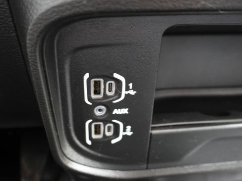 Used 2024 RAM 3500 Tradesman w/ Chrome Appearance Group image 44