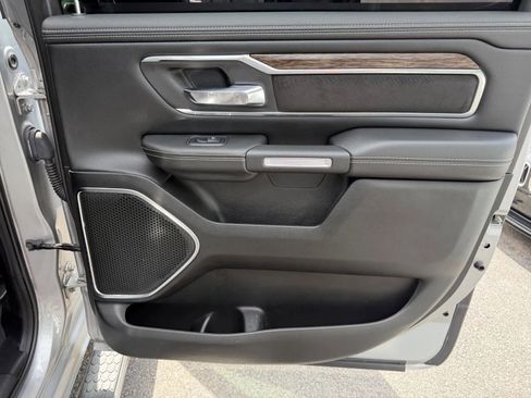 Used 2019 RAM 1500 Laramie AWD/4WD image 30