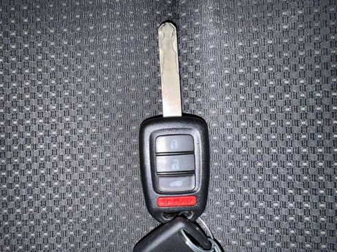 Used 2021 Honda HR-V LX image 17