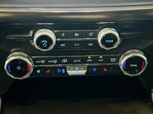 Used 2022 Ford F150 Lariat w/ Equipment Group 502A High image 14