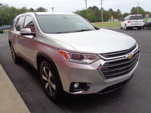 Used 2018 Chevrolet Traverse LT AWD/4WD image 4
