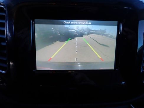 Used 2020 Jeep Compass Latitude FWD image 16