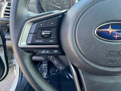 Used 2023 Subaru Crosstrek 2.0i image 18