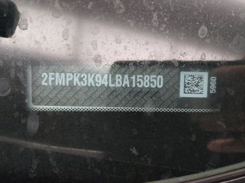 Used 2020 Ford Edge Titanium w/ Equipment Group 301A FWD image 33