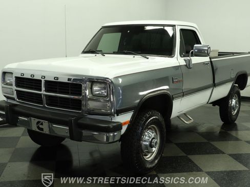 Used 1992 Dodge D/W Truck 250 AWD/4WD image 18