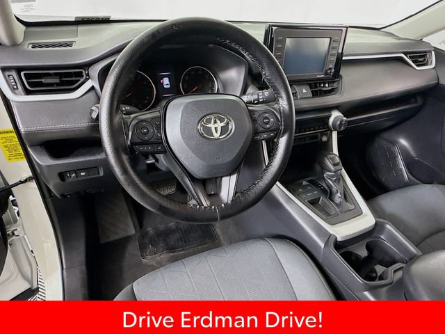 Used 2021 Toyota RAV4 XLE FWD image 7