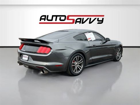 Used 2016 Ford Mustang GT image 7
