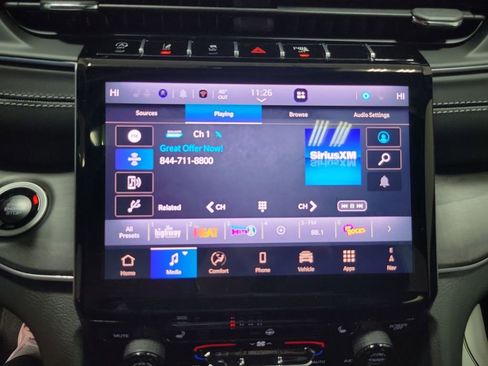 New 2025 Jeep Grand Cherokee L Limited w/ Black Appearance Package image 15