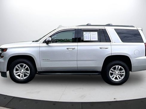 Used 2016 Chevrolet Tahoe LT w/ Luxury Package AWD/4WD image 5
