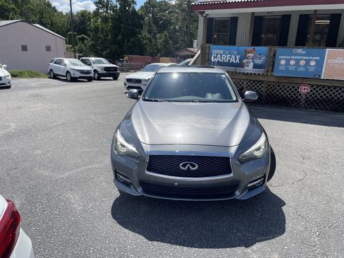 Used 2017 INFINITI Q50 3.0t Premium w/ 3.0T Premium Plus Package RWD image 2