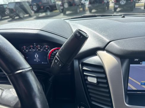 Used 2016 GMC Yukon XL Denali w/ Open Road Package AWD/4WD image 24
