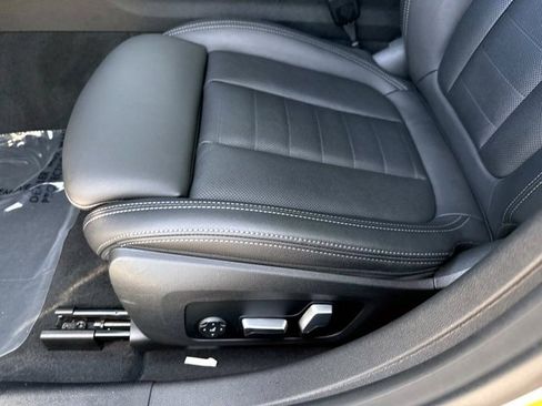 Used 2023 BMW i4 eDrive35 RWD image 18