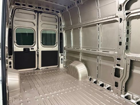 Used 2026 RAM ProMaster 3500 w/ Quick Order Package 22G SLT FWD image 27