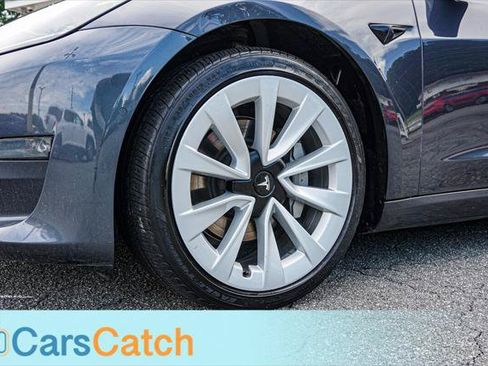 Used 2022 Tesla Model 3 Long Range AWD/4WD image 17