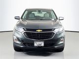 Used 2018 Chevrolet Equinox LT image 2