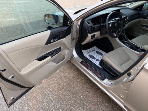 Used 2013 Honda Accord EX-L image 9