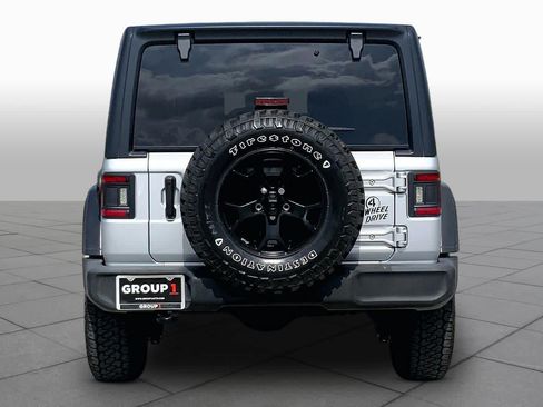Used 2022 Jeep Wrangler Unlimited Sport AWD/4WD image 5