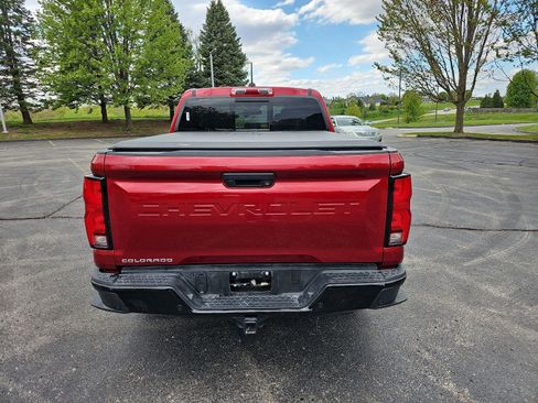 Used 2024 Chevrolet Colorado Z71 w/ Z71 Convenience Package 2 AWD/4WD image 5