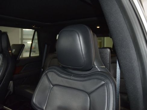 Used 2022 Lincoln Navigator Reserve image 39