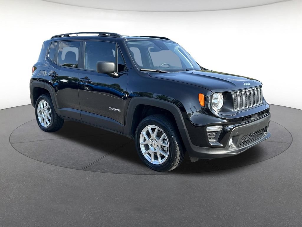 Certified 2022 Jeep Renegade Latitude AWD/4WD image 8