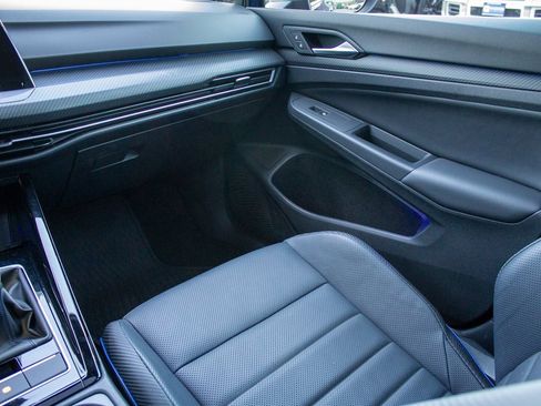 Used 2024 Volkswagen Golf R image 20