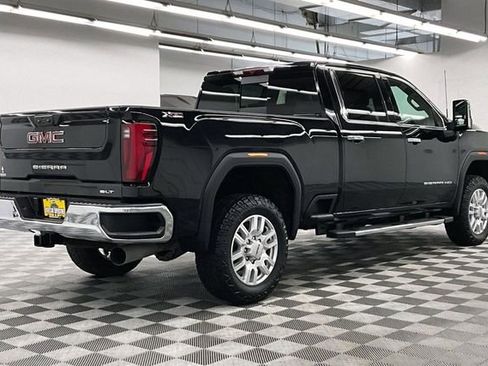 Used 2024 GMC Sierra 2500 SLT w/ SLT Premium Package image 13