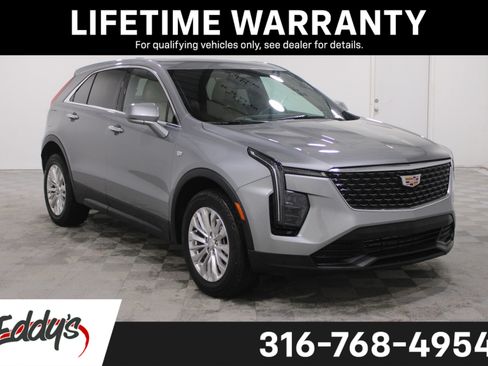Used 2024 Cadillac XT4 Luxury w/ Cold Weather Package image 1