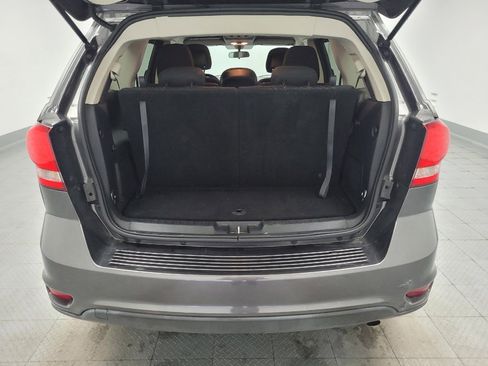 Used 2017 Dodge Journey SXT w/ Blacktop Package FWD image 29