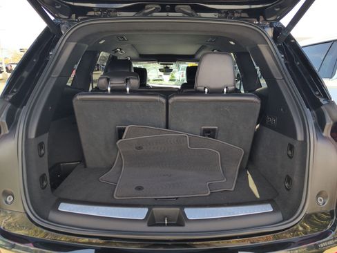 Used 2020 Cadillac XT6 Premium Luxury w/ Platinum Package image 37