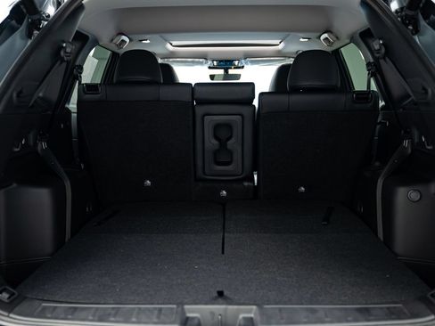 Used 2025 Mitsubishi Outlander AWD image 15