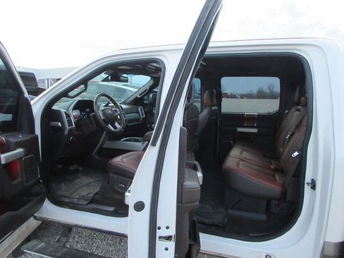 Used 2018 Ford F350 King Ranch w/ King Ranch Ultimate Package image 5